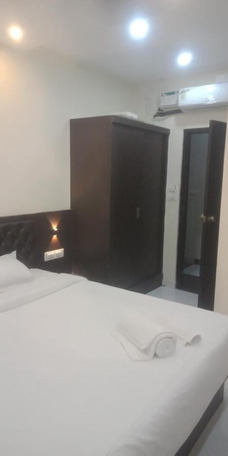 M G Residency Hotel จิกมากาลูร์ ภายนอก รูปภาพ