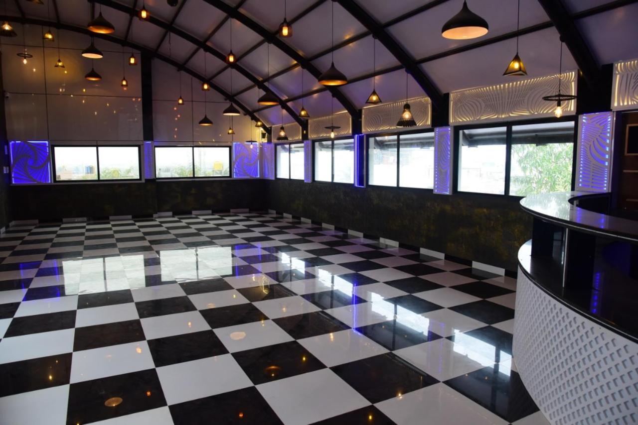 M G Residency Hotel จิกมากาลูร์ ภายนอก รูปภาพ