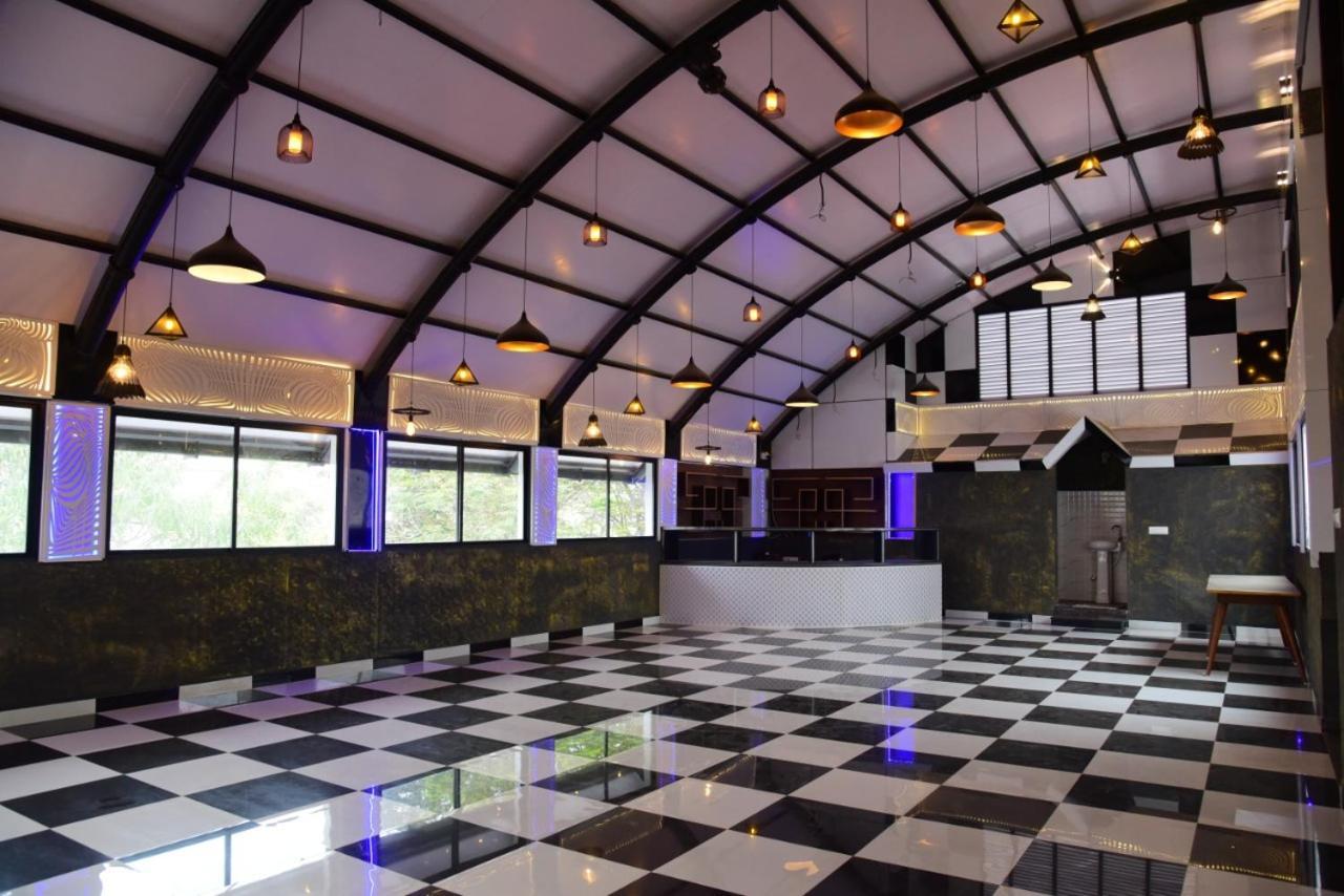 M G Residency Hotel จิกมากาลูร์ ภายนอก รูปภาพ