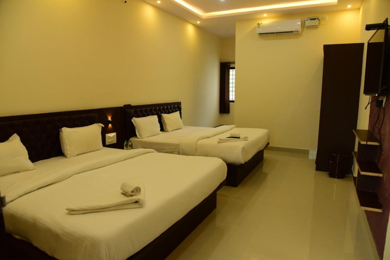 M G Residency Hotel จิกมากาลูร์ ภายนอก รูปภาพ