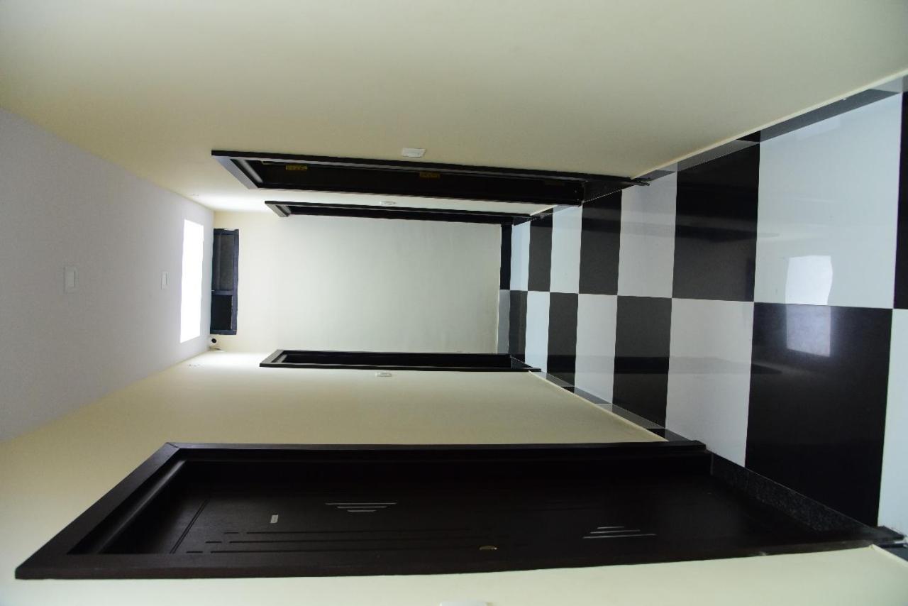 M G Residency Hotel จิกมากาลูร์ ภายนอก รูปภาพ