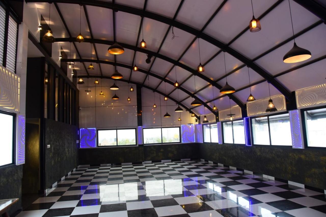 M G Residency Hotel จิกมากาลูร์ ภายนอก รูปภาพ